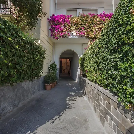 Borgo Coscia 1 *